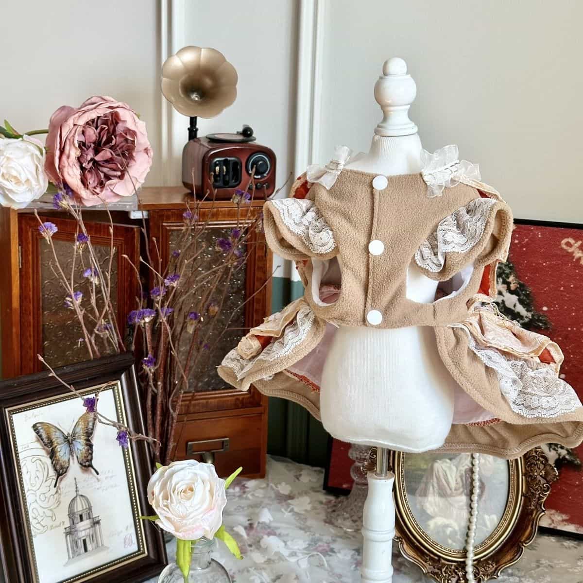 Customizable Luxurious Pet Dress with Fur Trim and Elegant Bow
