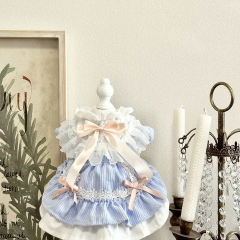 Personalisierbares blau gestreiftes Haustierkleid – mit Rüschen & Banddetails