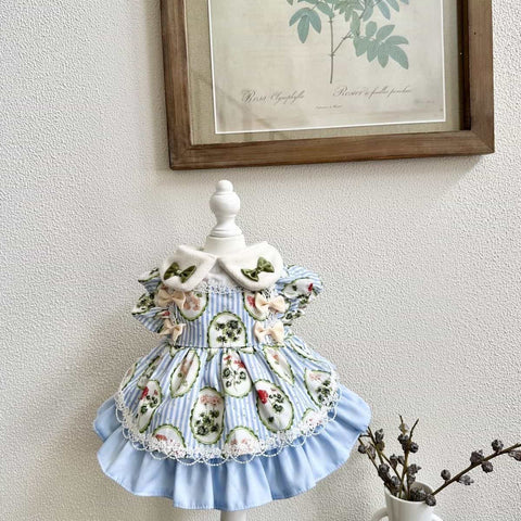 フリルスカートとピーターパンカラーが付いた、カスタマイズ可能な花柄ペットドレス